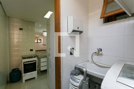 Casa à venda com 180m², 3 quartos e 1 vagaÁrea de Serviço