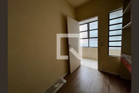 Apartamento para alugar com 240m², 4 quartos e 1 vagaQuarto de Serviço