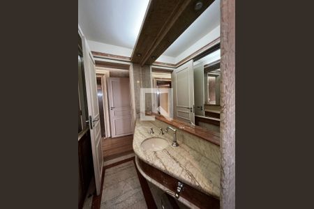 Apartamento para alugar com 240m², 4 quartos e 1 vagaLavabo