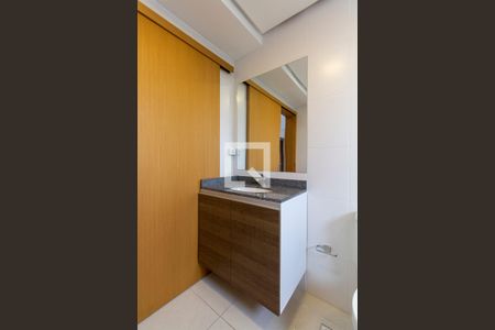 Banheiro de apartamento para alugar com 1 quarto, 60m² em Centro, Gravataí