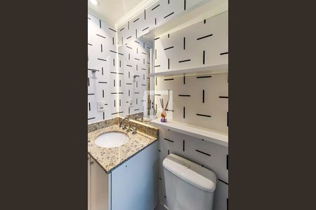 Apartamento à venda com 95m², 2 quartos e 2 vagasSuíte 2 - Banheiro