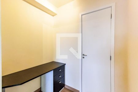 Apartamento à venda com 95m², 2 quartos e 2 vagasEscritório
