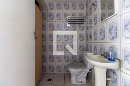 Banheiro de kitnet/studio para alugar com 1 quarto, 72m² em Sé, São Paulo