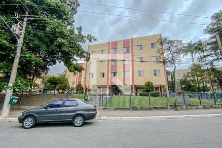 Apartamento à venda com 75m², 2 quartos e 1 vaga Apartamento à venda com 75m², 2 quartos e 1 vagaFachada