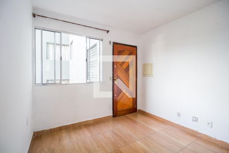 Sala de apartamento para alugar com 2 quartos, 48m² em Jardim Itamarati, Poá