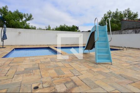 Apartamento à venda com 75m², 2 quartos e 1 vagaÁrea comum