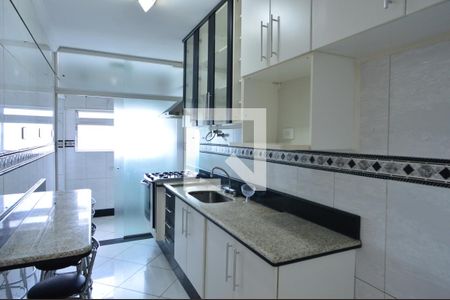 Apartamento à venda com 75m², 2 quartos e 1 vagaCozinha