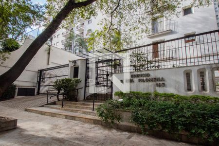 Apartamento para alugar com 116m², 3 quartos e 1 vaga Apartamento para alugar com 116m², 3 quartos e 1 vagaFachada