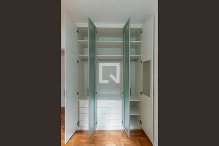 Apartamento para alugar com 116m², 3 quartos e 1 vaga Apartamento para alugar com 116m², 3 quartos e 1 vagaQuarto 2