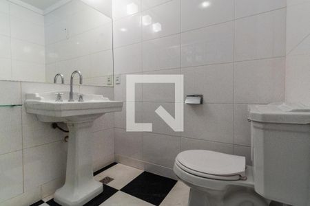 Apartamento para alugar com 116m², 3 quartos e 1 vaga Apartamento para alugar com 116m², 3 quartos e 1 vagaBanheiro social