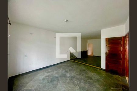 Sala de casa para alugar com 3 quartos, 180m² em Jardim Rossi, Guarulhos