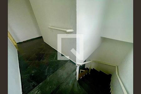 Escada de casa para alugar com 3 quartos, 180m² em Jardim Rossi, Guarulhos