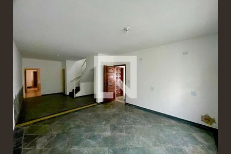 Sala de casa para alugar com 3 quartos, 180m² em Jardim Rossi, Guarulhos