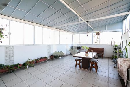 Apartamento à venda com 119m², 2 quartos e 2 vagasQuintal