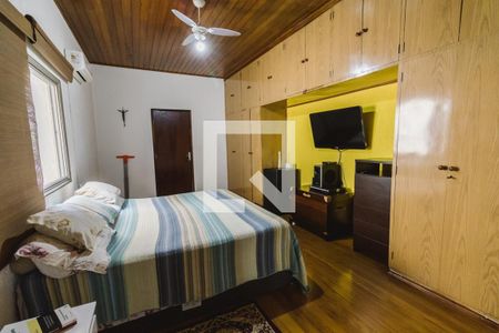 Casa à venda com 217m², 3 quartos e 4 vagasSuíte 3