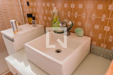 Casa à venda com 217m², 3 quartos e 4 vagasBanheiro da Suíte 3 Pia