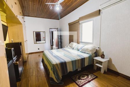 Casa à venda com 217m², 3 quartos e 4 vagasSuíte 3