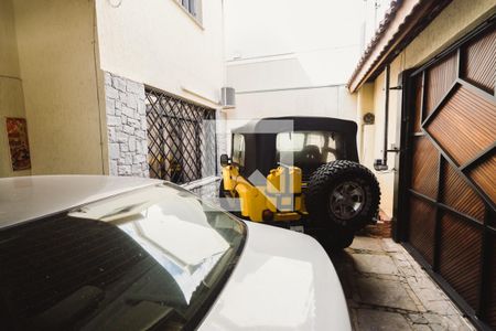 Casa à venda com 217m², 3 quartos e 4 vagasGaragem