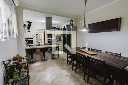 Casa à venda com 217m², 3 quartos e 4 vagasCozinha