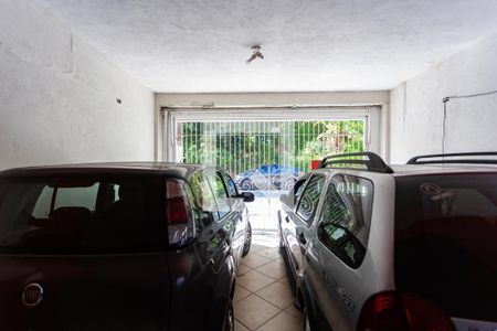 Casa à venda com 277m², 4 quartos e 3 vagas Casa à venda com 277m², 4 quartos e 3 vagasGaragem