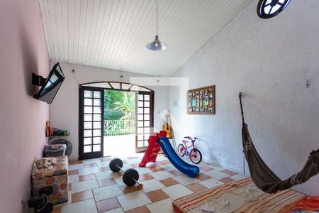 Casa à venda com 277m², 4 quartos e 3 vagas Casa à venda com 277m², 4 quartos e 3 vagasQuarto 3