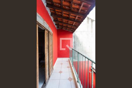 Casa à venda com 277m², 4 quartos e 3 vagas Casa à venda com 277m², 4 quartos e 3 vagasVaranda