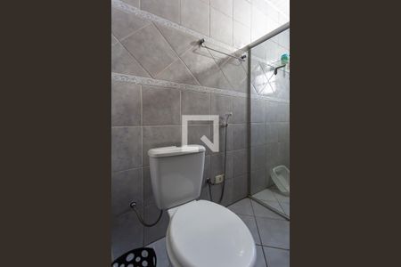 Casa à venda com 277m², 4 quartos e 3 vagas Casa à venda com 277m², 4 quartos e 3 vagasBanheiro