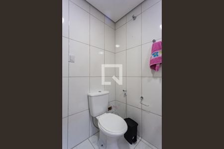 Casa à venda com 277m², 4 quartos e 3 vagas Casa à venda com 277m², 4 quartos e 3 vagasBanheiro da Suíte