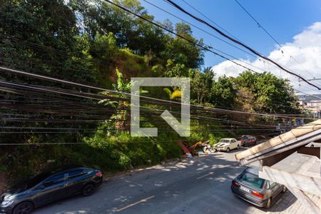 Casa à venda com 277m², 4 quartos e 3 vagas Casa à venda com 277m², 4 quartos e 3 vagasVista