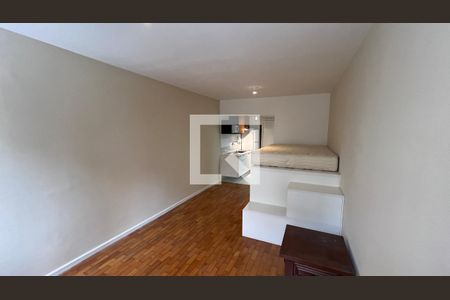 Quarto de kitnet/studio para alugar com 1 quarto, 30m² em Cerqueira César, São Paulo