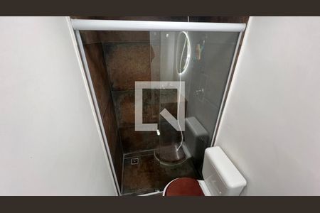 Studio para alugar com 30m², 1 quarto e 1 vaga Studio para alugar com 30m², 1 quarto e 1 vagaBanheiro
