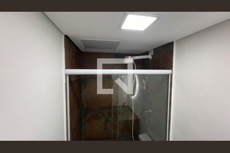 Studio para alugar com 30m², 1 quarto e 1 vaga Studio para alugar com 30m², 1 quarto e 1 vagaBanheiro