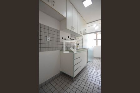 Cozinha de apartamento para alugar com 2 quartos, 54m² em Vila Morse, São Paulo