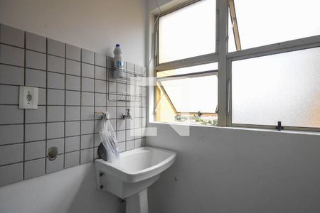 Área de serviço de apartamento para alugar com 2 quartos, 54m² em Vila Morse, São Paulo