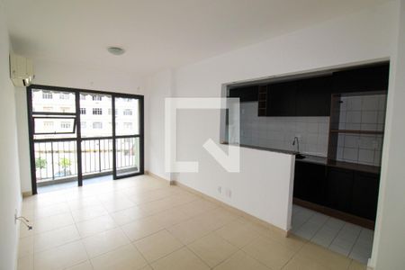 Sala de apartamento à venda com 2 quartos, 68m² em Praça da Bandeira, Rio de Janeiro