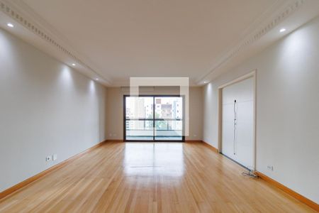 Apartamento para alugar com 240m², 4 quartos e 4 vagasSala