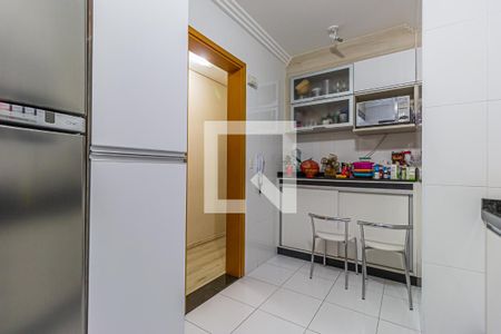 Apartamento para alugar com 72m², 2 quartos e 2 vagas Apartamento para alugar com 72m², 2 quartos e 2 vagasCozinha