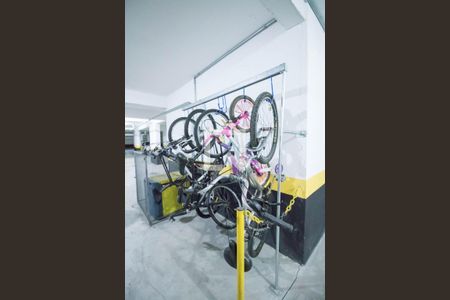 Apartamento para alugar com 72m², 2 quartos e 2 vagas Apartamento para alugar com 72m², 2 quartos e 2 vagasÁrea comum - Bicicletário
