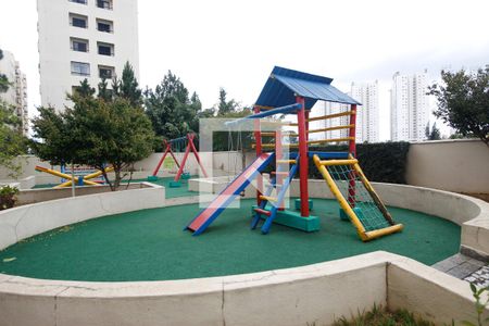 Apartamento à venda com 51m², 2 quartos e 1 vaga Apartamento à venda com 51m², 2 quartos e 1 vagaPlayground