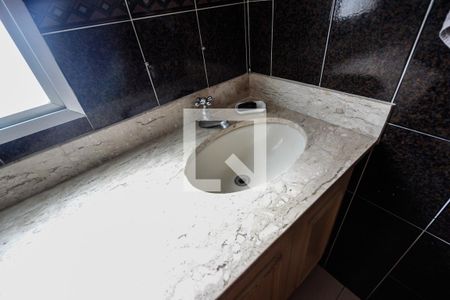 Apartamento à venda com 51m², 2 quartos e 1 vaga Apartamento à venda com 51m², 2 quartos e 1 vagaBanheiro