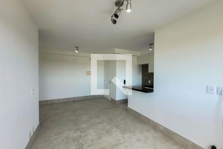 Sala de Estar/Jantar de apartamento à venda com 2 quartos, 52m² em Jardim Santa Emília, São Paulo