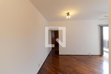 Sala de apartamento para alugar com 1 quarto, 50m² em Cambuí, Campinas