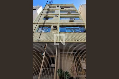 Apartamento para alugar com 75m², 2 quartos e 1 vagaFachada