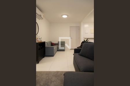 Sala de apartamento à venda com 2 quartos, 70m² em Recreio dos Bandeirantes, Rio de Janeiro