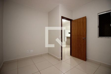 Quarto 2 de apartamento para alugar com 2 quartos, 46m² em Setor Habitacional Vicente Pires (taguatinga), Brasília