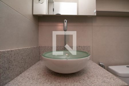 Apartamento para alugar com 69m², 2 quartos e 2 vagas Apartamento para alugar com 69m², 2 quartos e 2 vagasBanheiro