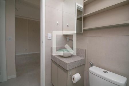 Apartamento para alugar com 69m², 2 quartos e 2 vagas Apartamento para alugar com 69m², 2 quartos e 2 vagasBanheiro