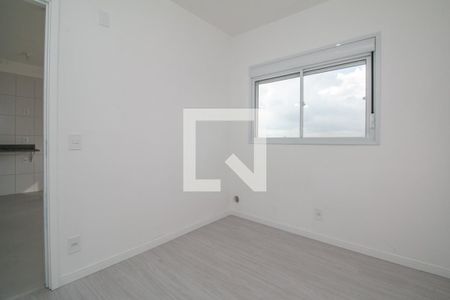 Quarto 2 de apartamento para alugar com 2 quartos, 45m² em Vila Invernada, São Paulo