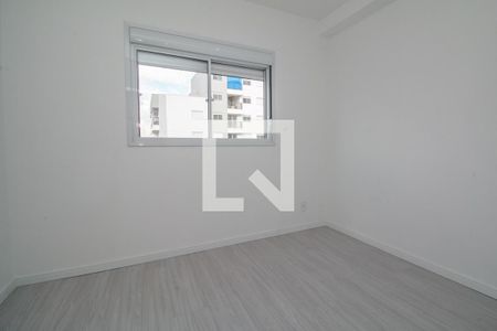 Quarto 1 de apartamento para alugar com 2 quartos, 45m² em Vila Invernada, São Paulo