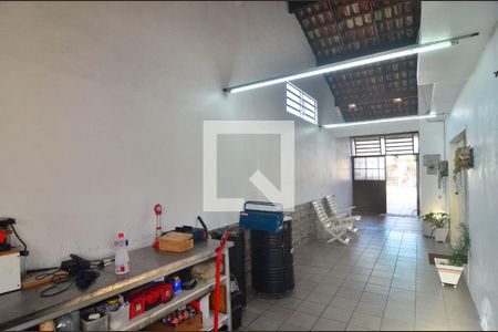 Casa à venda com 150m², 3 quartos e 3 vagasGaragem